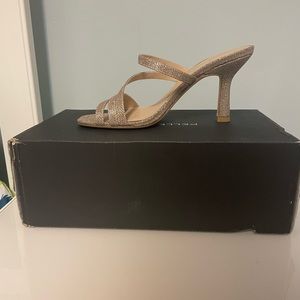 Ostin Metallic Fabric Square Toe Dress Sandals, play gold, size 7M,